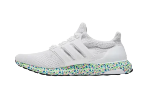 ULTRABOOST 5.0 DNA "Black"