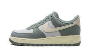 Air Force 1 Low LX "Mica Green"