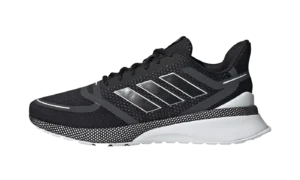 Nova Run "CORE BLACK"