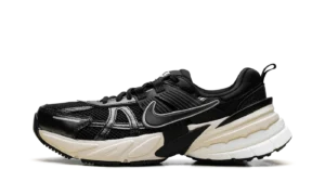V2K Run WMNS "Black Muslin"
