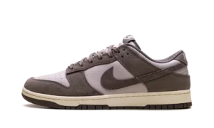 Dunk Low SE "Platinum Violet"