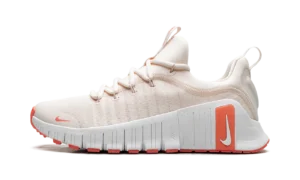 Free Metcon 6 WMNS "Guava Ice Light Wild Mango White"