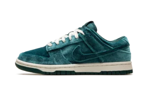 DUNK LO MNS WMNS "Green Velvet"