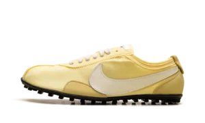Moon Shoe "Soft Yellow"
