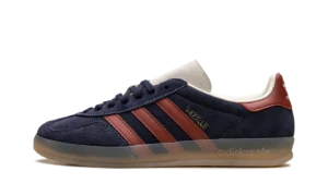 Gazelle Indoor "Legend Ink Preloved Ruby"