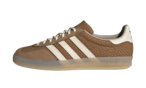 Gazelle Indoor "Brown Desert / Wonder White"