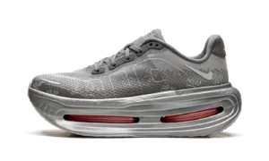 Vomero WMNS "Geyser Grey / Metallic Silver"