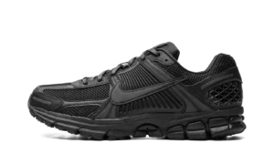 Zoom Vomero 5 "Triple Black"