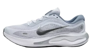 Journey Run "White Black Ashen Slate Metallic Silver"