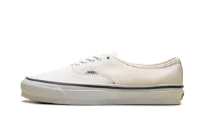 OTW Authentic 44 Siped Vibram "Marshmallow White"