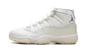 Air Jordan 11 WMNS "Pearl"