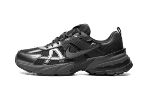V2K Run "Black Dark Smoke Grey"