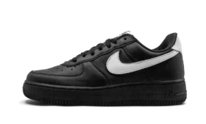 Air Force 1 Low Retro QS "Black"
