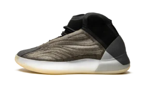 Yeezy QNTM "Barium"