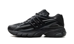 Adistar Jellyfish "Pharrell Williams - Triple Black"