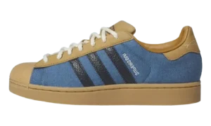 Superstar II "Everyone's Invited"