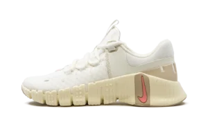 Free Metcon 5 WMNS "Sail Sanddrift"