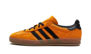 Gazelle Indoor "Orange / Core Black"