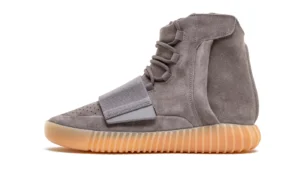 Yeezy Boost 750 "Glow In The Dark"