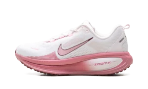 Vomero 18 WMNS "White Pearl Pink Peony"