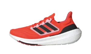 ULTRABOOST LIGHT "Black"