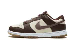 DUNK LOW WMNS "Plum / Coconut Milk"