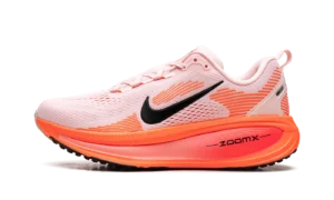 Vomero 18 WMNS "Atmosphere Pink"