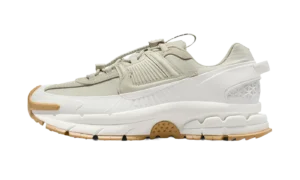 Zoom Vomero 5 Roam WMNS "Sail Light Stone Gum"