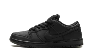 SB Dunk "Triple Black"