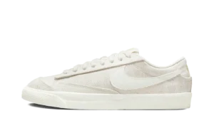 NIKE BLAZER LO '77 SE WMNS "SAIL SESAME"