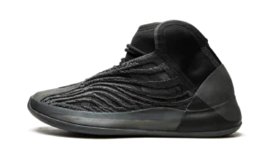 Yeezy QNTM "Onyx"