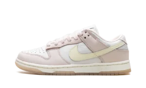 Dunk Low WMNS "Light Soft Pink"