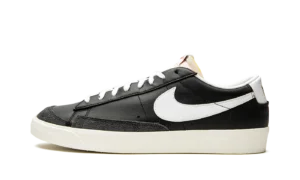 Blazer Low '77 Vintage "Black White"