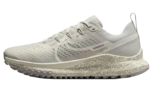 React Pegasus Trail 4 WMNS "Give Her Flowers"