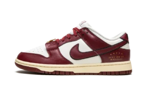 DUNK LOW WMNS "Just Do it - Team Red"