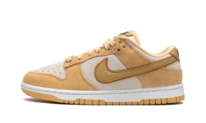 DUNK LOW WMNS "Celestial Gold Suede"