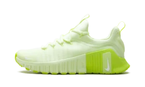 Free Metcon 6 WMNS "Volt Glow"