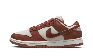 NIKE DUNK LO LX WMNS "Rugged Orange"