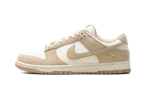 Dunk Low WMNS "Sail White Metallic Gold"