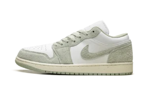 Air Jordan 1 Low SE "Seafoam"