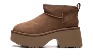 Classic Ultra Mini New Heights Boot WMNS "Chestnut"