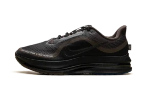Pegasus Premium "Off-Noir/Dark Hazel/Ironstone/Black"