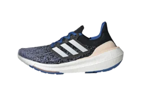 ULTRABOOST LIGHT WMNS "Black"