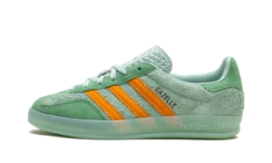 Gazelle Indoor WMNS "Hazy Green Crew Yellow"