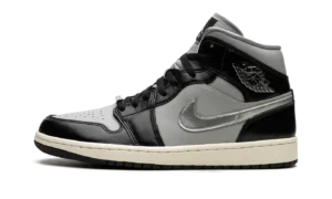 AIR JORDAN 1 MID SE WMNS "Black Chrome"
