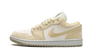 Air Jordan 1 Low WMNS "Team Gold / Sail"