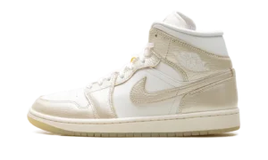 Air Jordan 1 Mid SE Wmns "Metallic Team Gold"