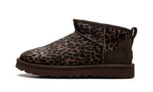 Classic Ultra Mini Caspian Boot WMNS "Burnt Cedar"