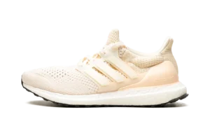 ULTRABOOST 1.0 WMNS "Ecru Tint / Semi Coral Fusion"
